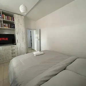 Apartament After U.s. Embassy In, Tirana
