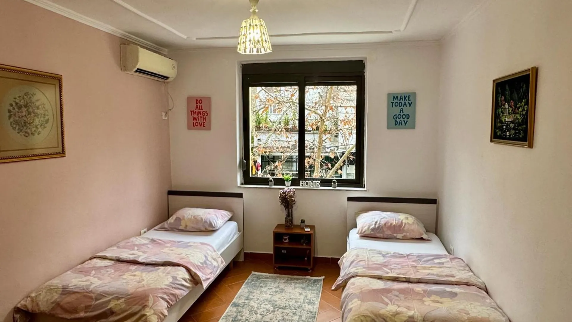 Skerdi'S Apartment - City Center Tirana