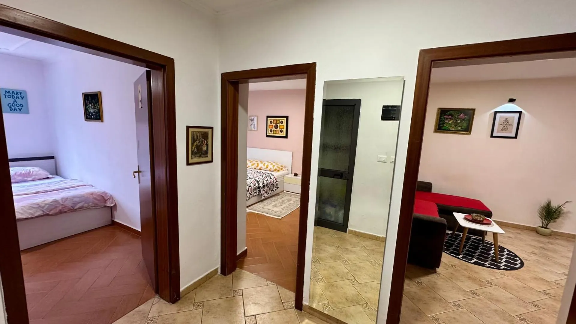 Skerdi'S Apartment - City Center Tirana
